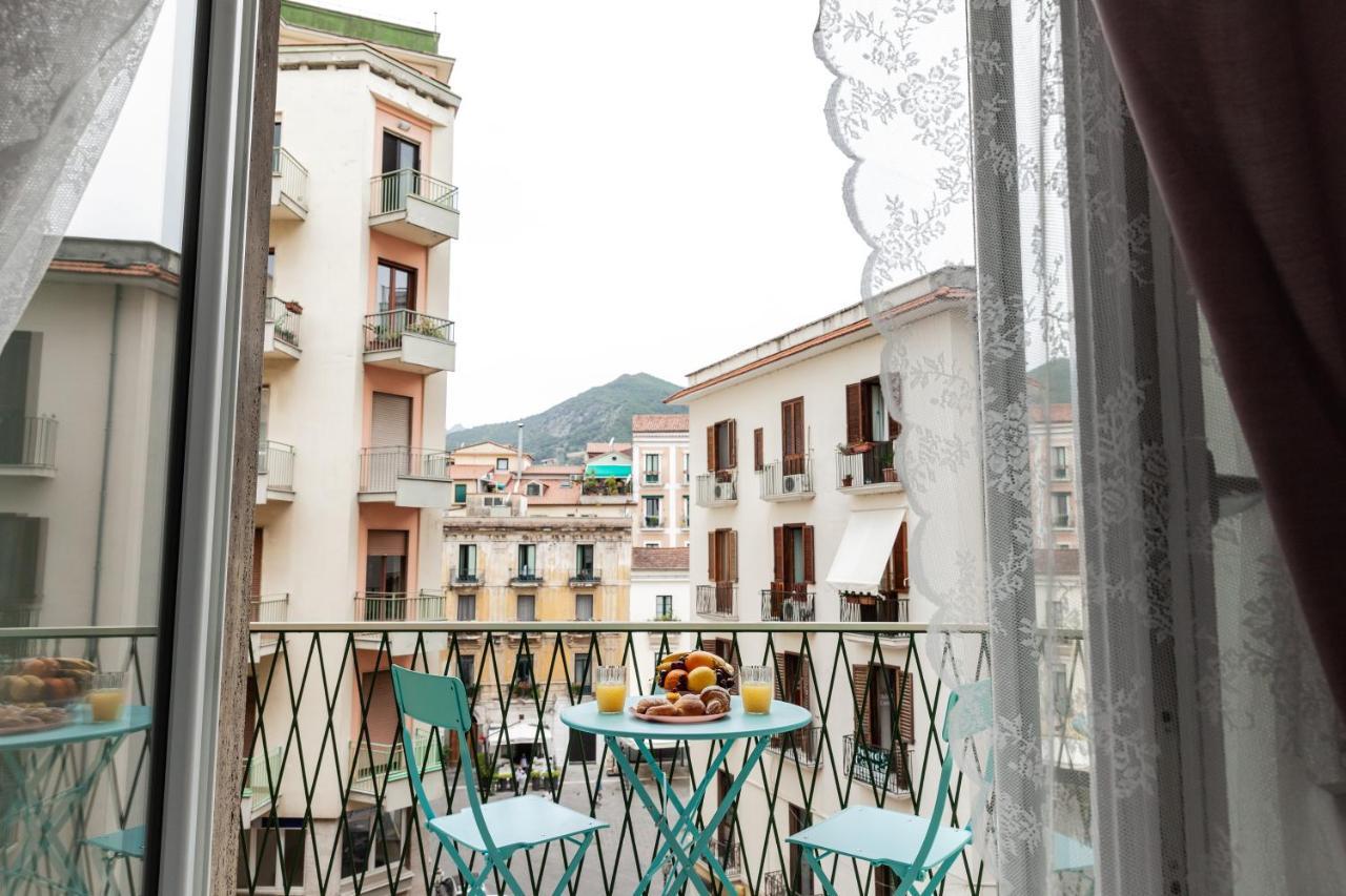 Velia34 Acomodação com café da manhã Salerno Exterior foto