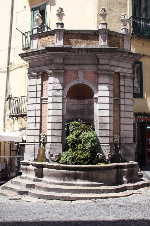 Velia34 Acomodação com café da manhã Salerno Exterior foto